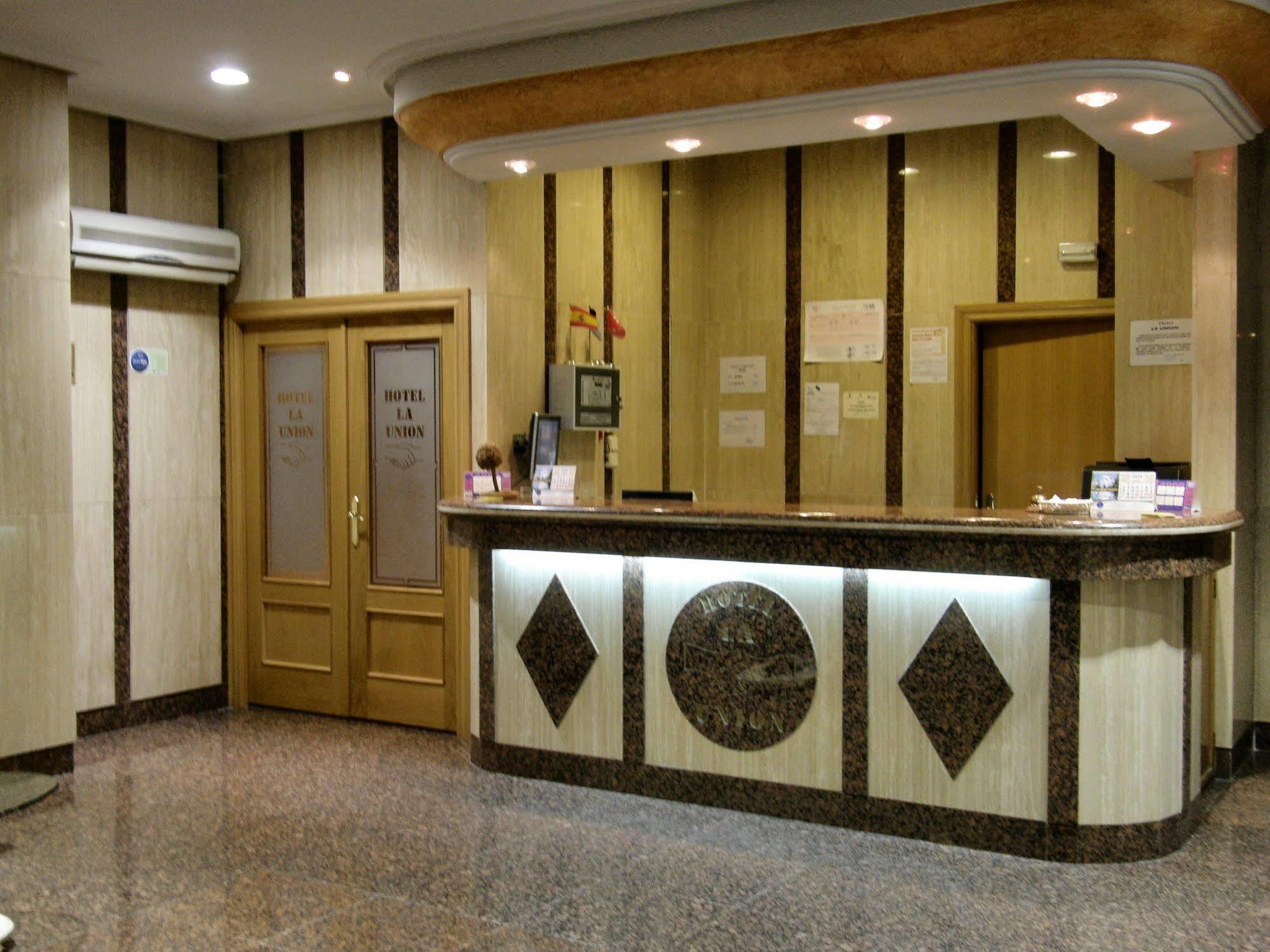 Hotel La Union Humanes de Madrid Dış mekan fotoğraf